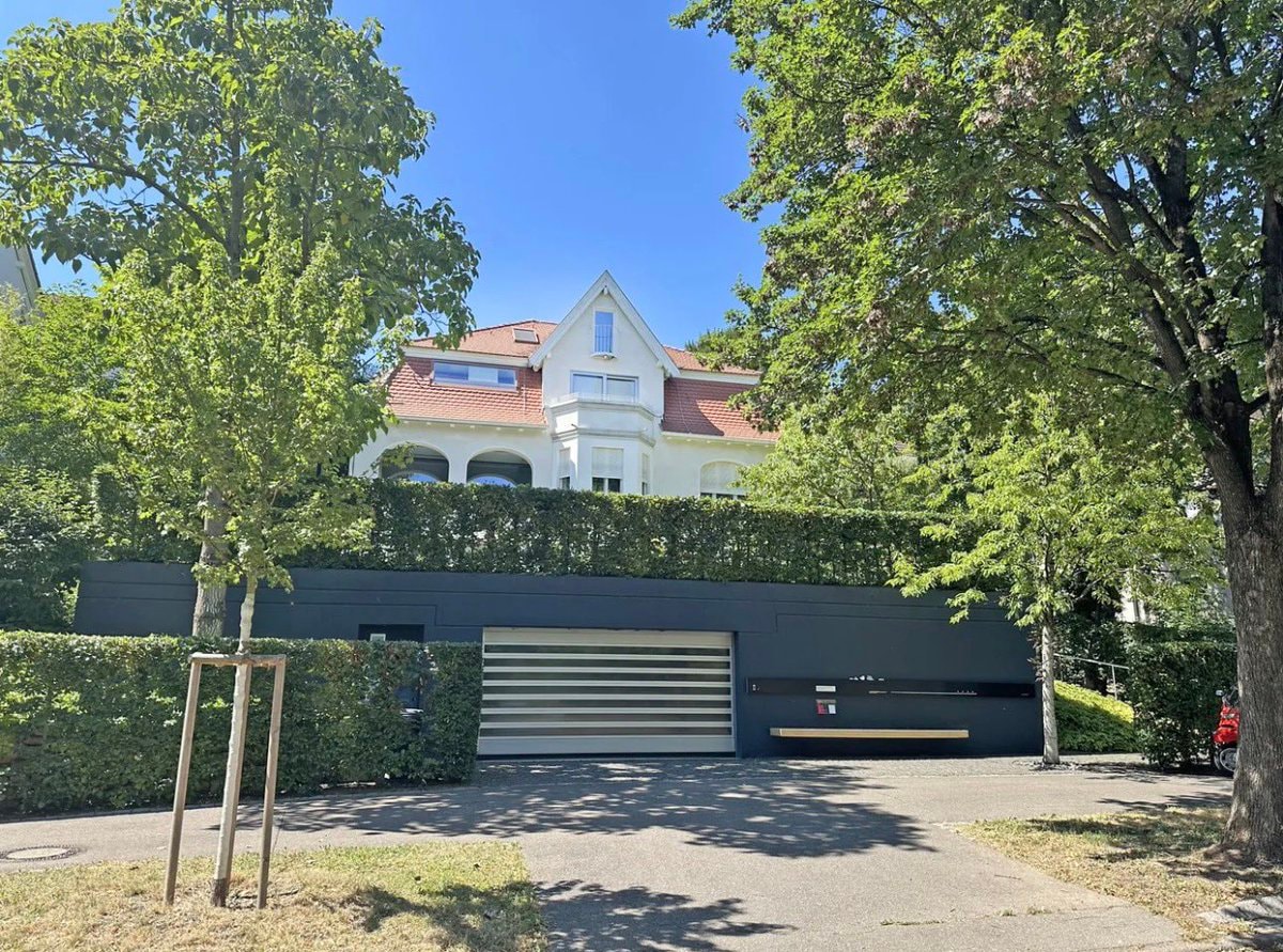 German villa €2.3 million real estate collapse