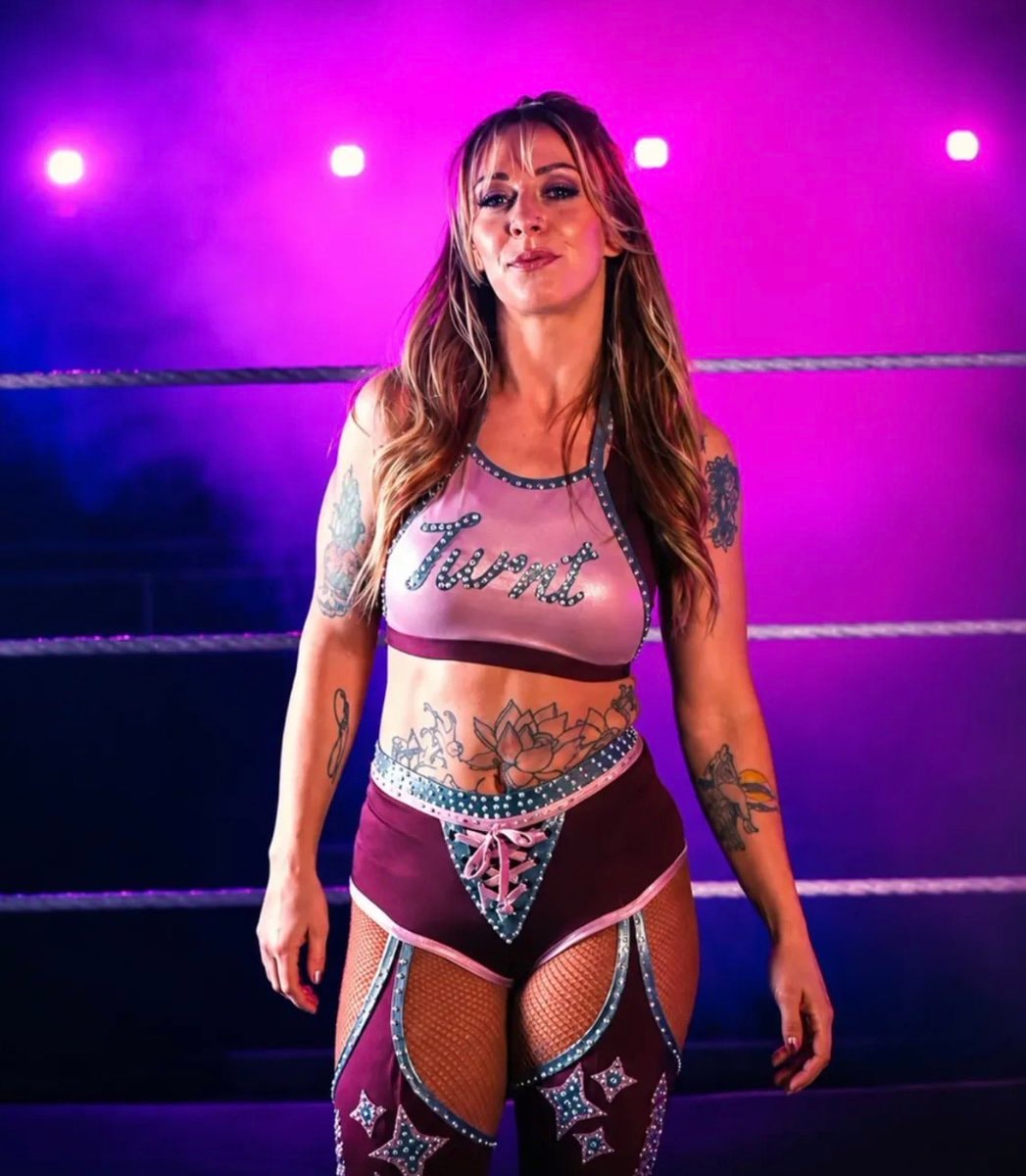 Laynie Luck WWE contract update