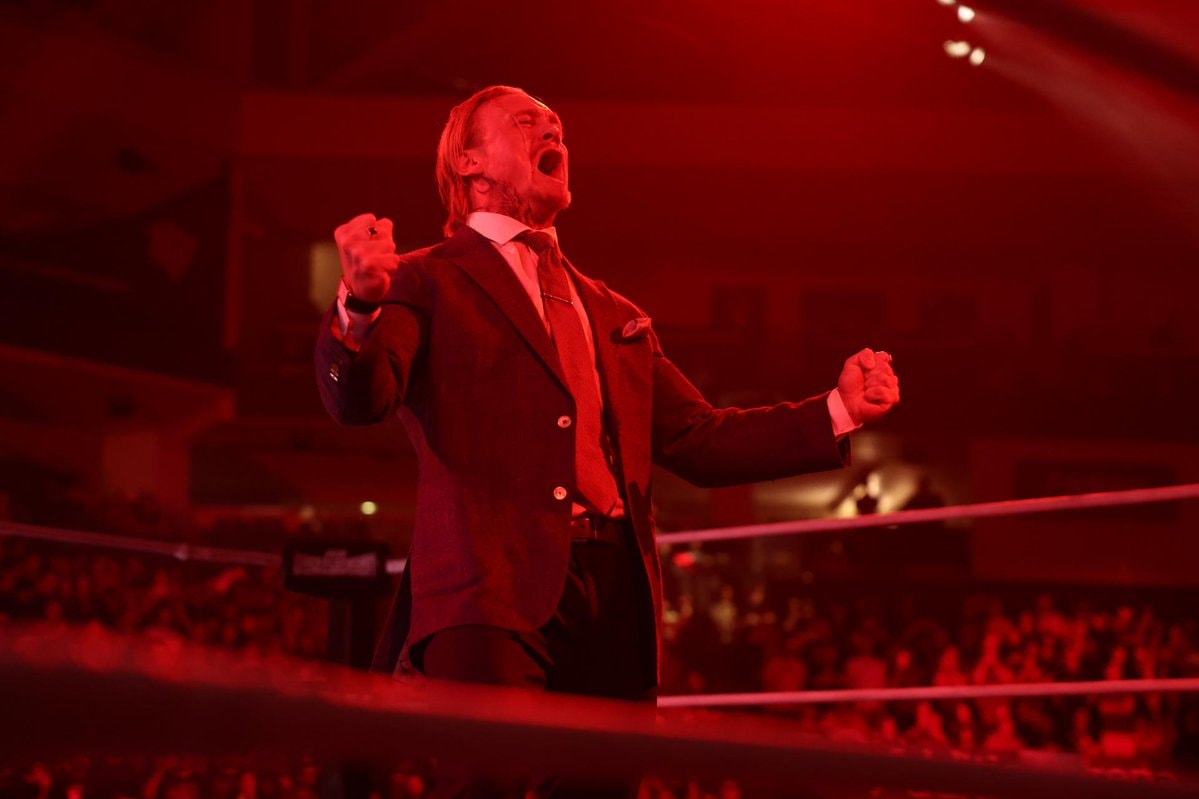 Ilja Dragunov signs with AEW