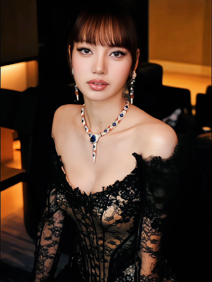 Lisa Bvlgari Serpenti Infinito NYC