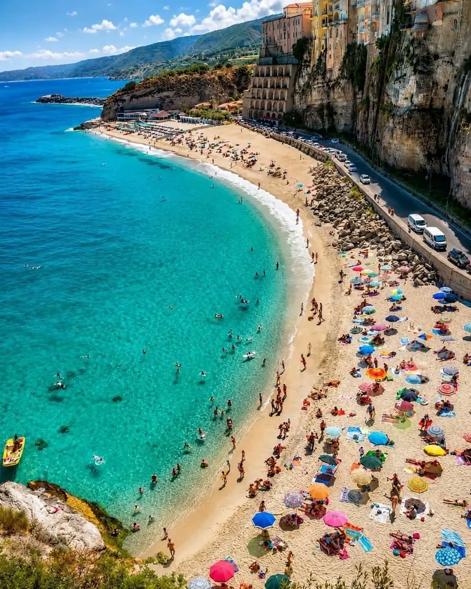 Amalfi Coast Italy 🏖️🇮🇹 (photo 3 of 4)