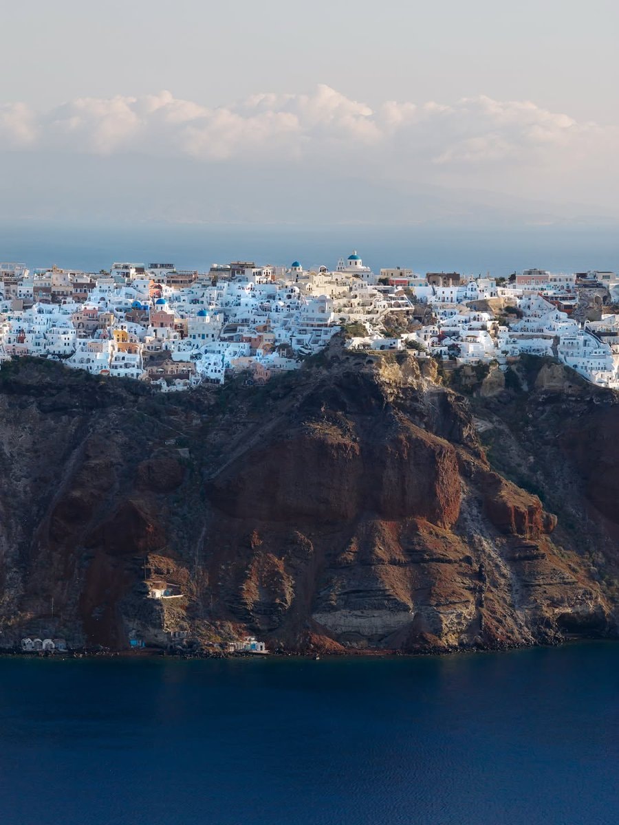 Santorini day vs night (photo 2 of 4)