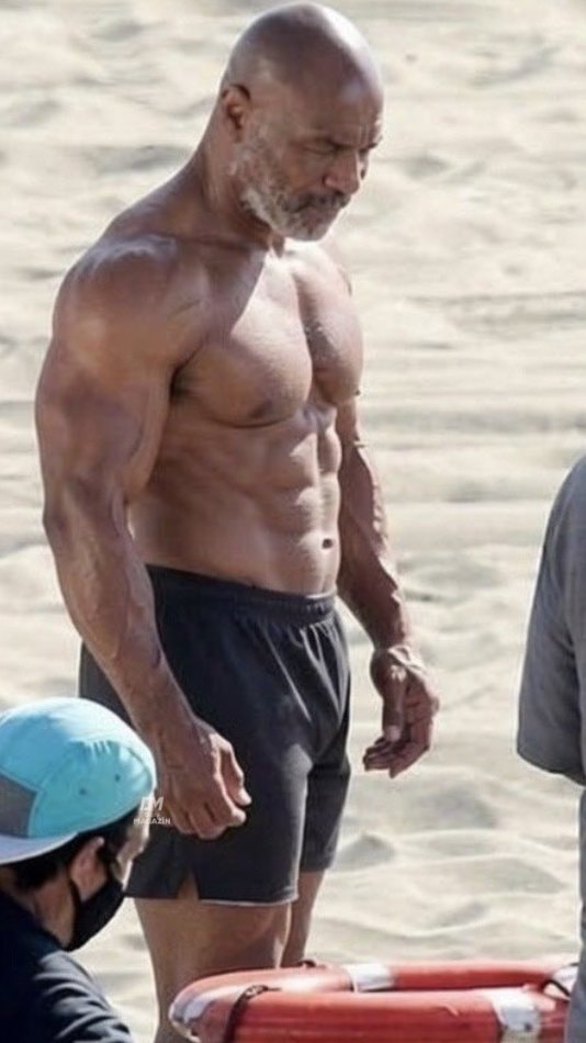 Mike Tyson beach shirtless (photo 2 of 2) Mike Tyson beach shirtless (photo 2 of 2)