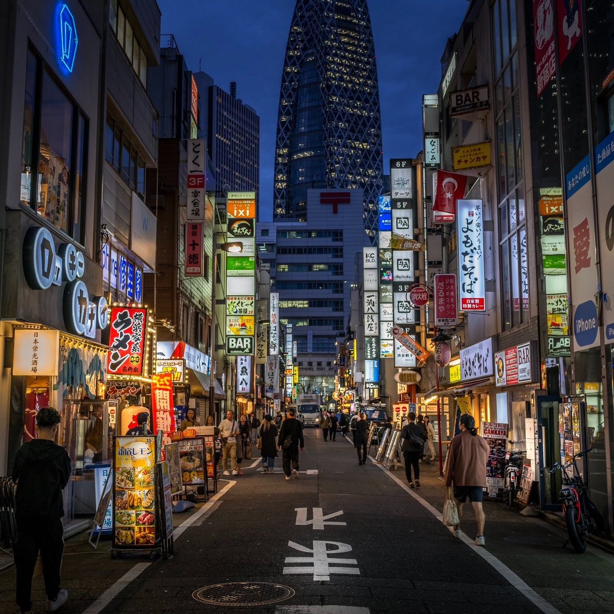 Japan night cityscape Alpen 1 (photo 2 of 4)