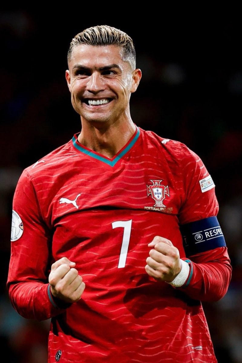 Cristiano Ronaldo Portugal jersey celebration