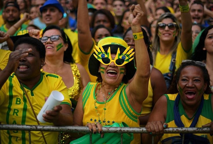 Countries with Largest Football Fans (photo 2 of 2) Countries with Largest Football Fans (photo 2 of 2)