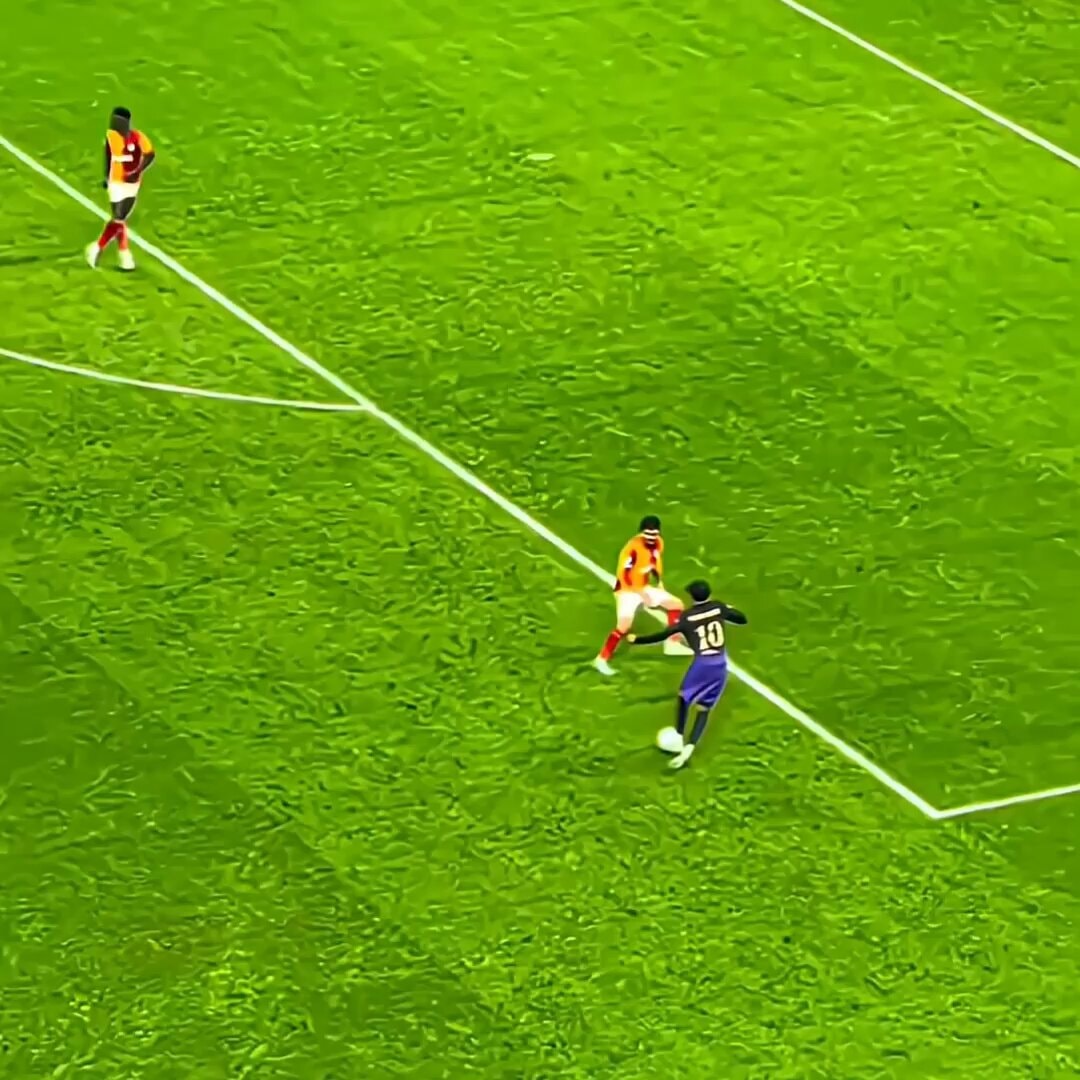 Ronaldo vs Yamal timing joke