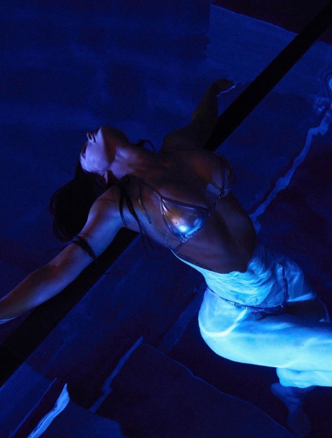 Megan Fox new photos (photo 2 of 2)