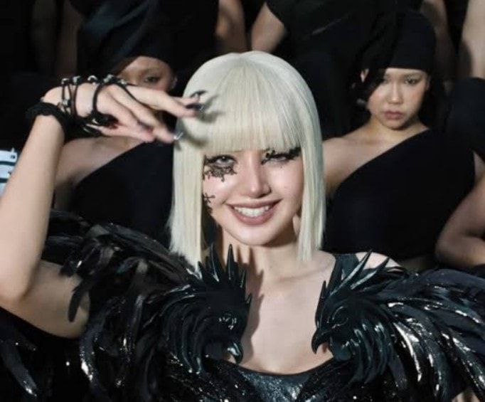 LISA SaWaDiKa 39M Views