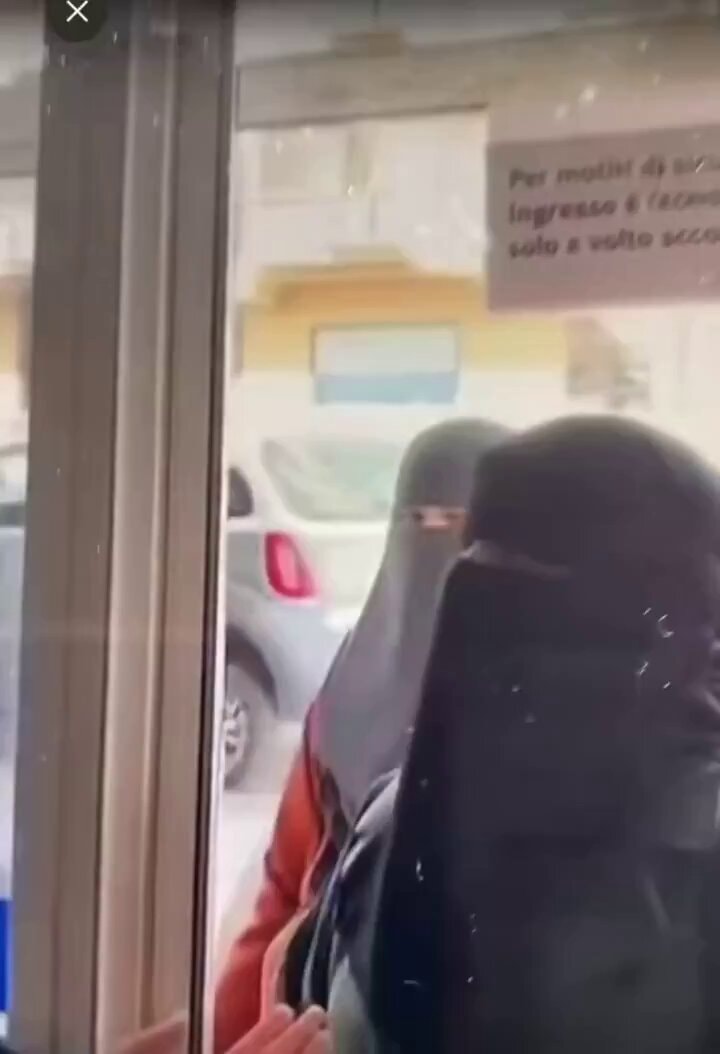 Italy security guards niqab policy