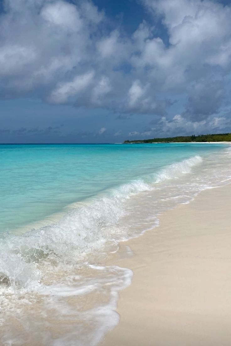 Bahamas beach scene