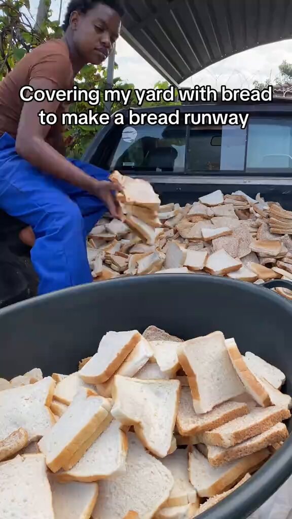 girl bread runway