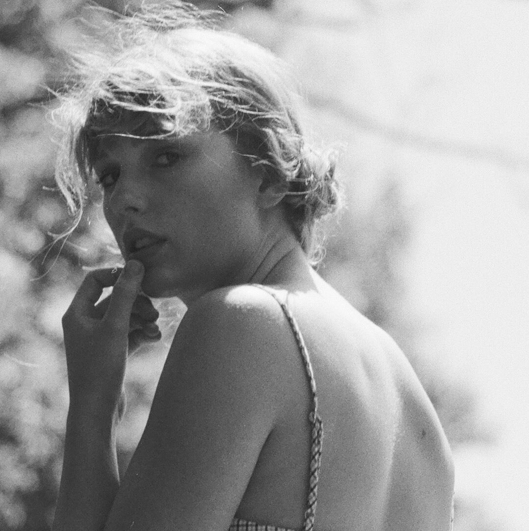 Taylor Swift cardigan Aaron Dessner story (photo 2 of 2)
