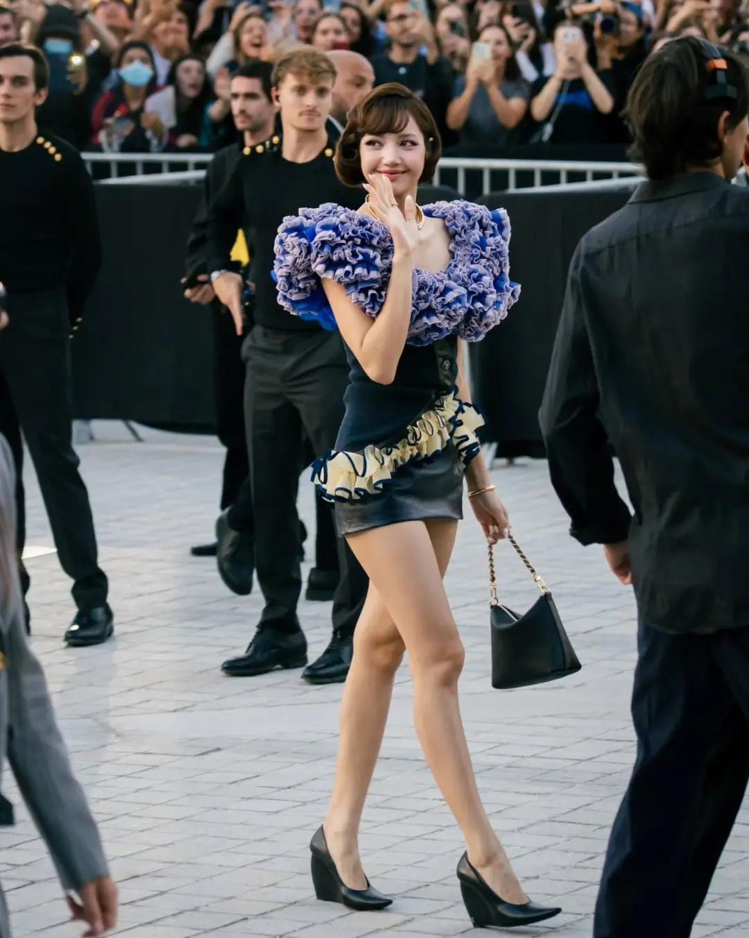 Lisa Louis Vuitton SS27 Lisa Louis Vuitton SS27