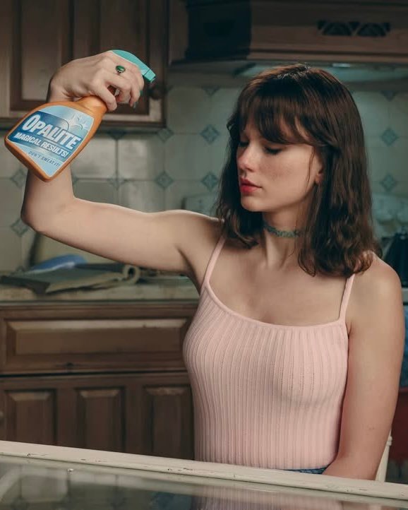 Taylor Swift Opalite 900M Spotify (photo 2 of 2)