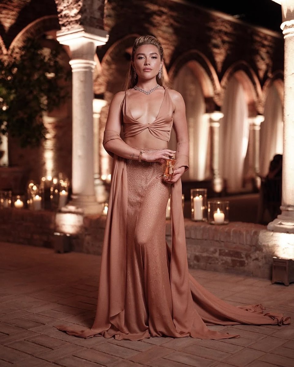 Florence Pugh elegant gown edit