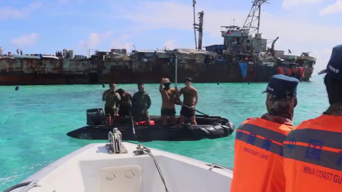 China Coast Guard clashes with Philippine Navy