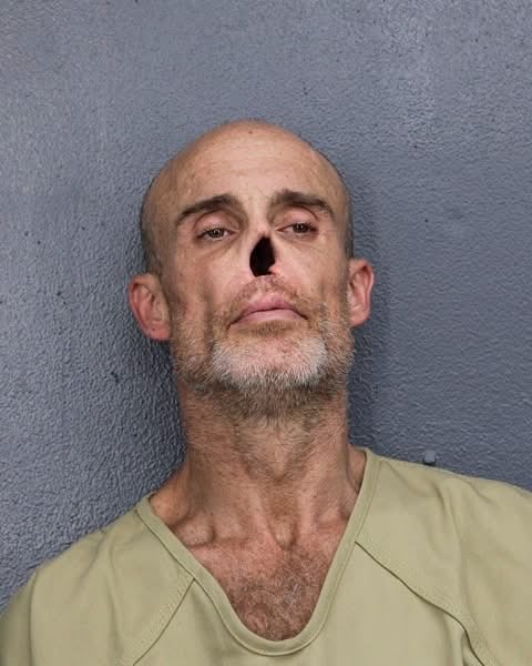 Florida man mugshot no nose