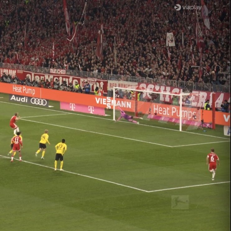 Harry Kane misses two chances