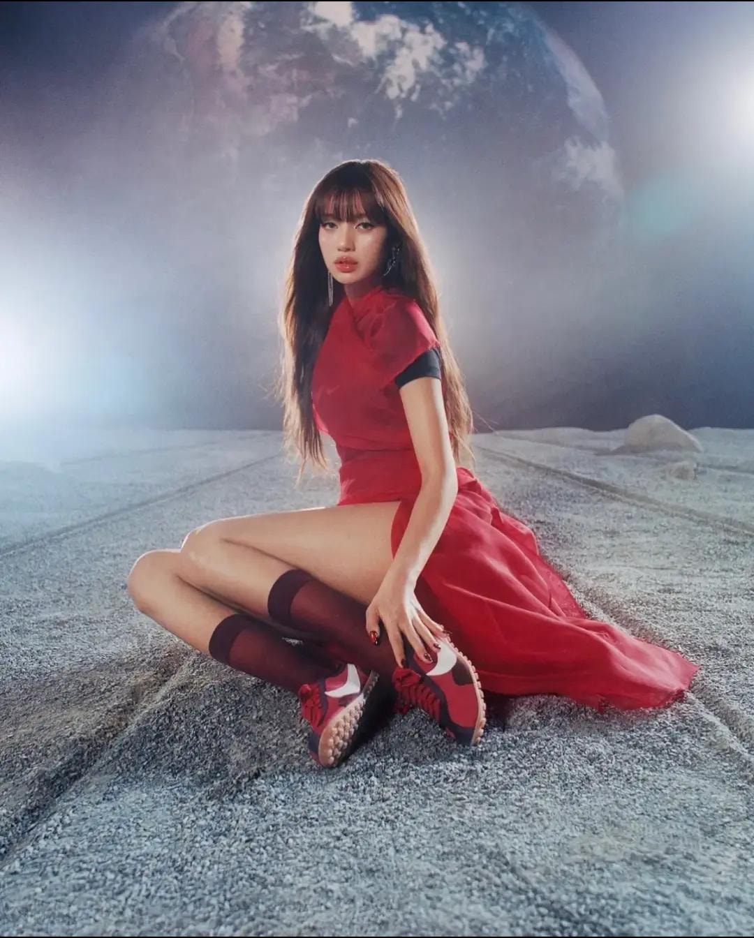 Lisa Nike collaboration (photo 4 of 4)