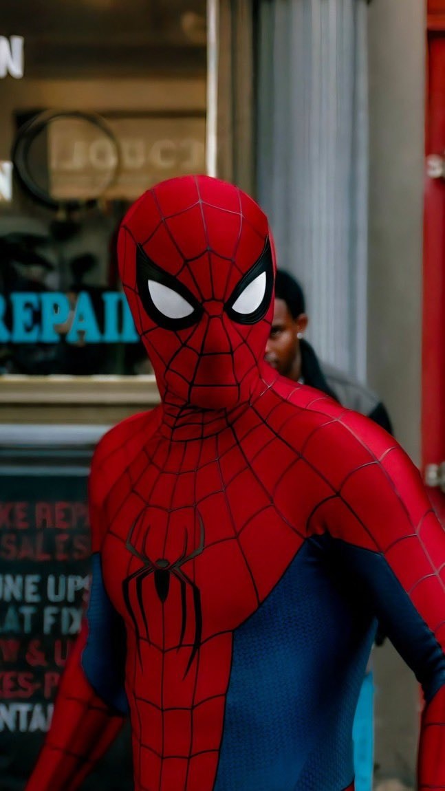 Tom Holland Spider-Man Brand New Day (photo 2 of 2)