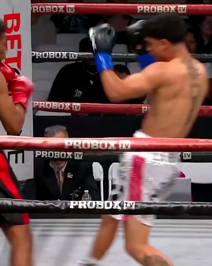 Charles Lolo Harris Jr wins WBC Latino title