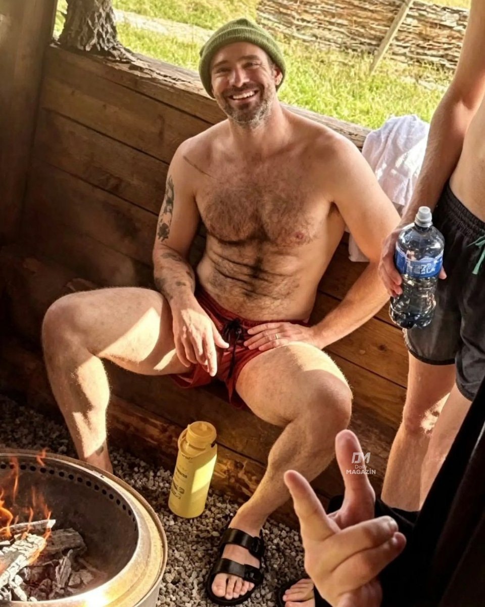 Charlie Cox photo
