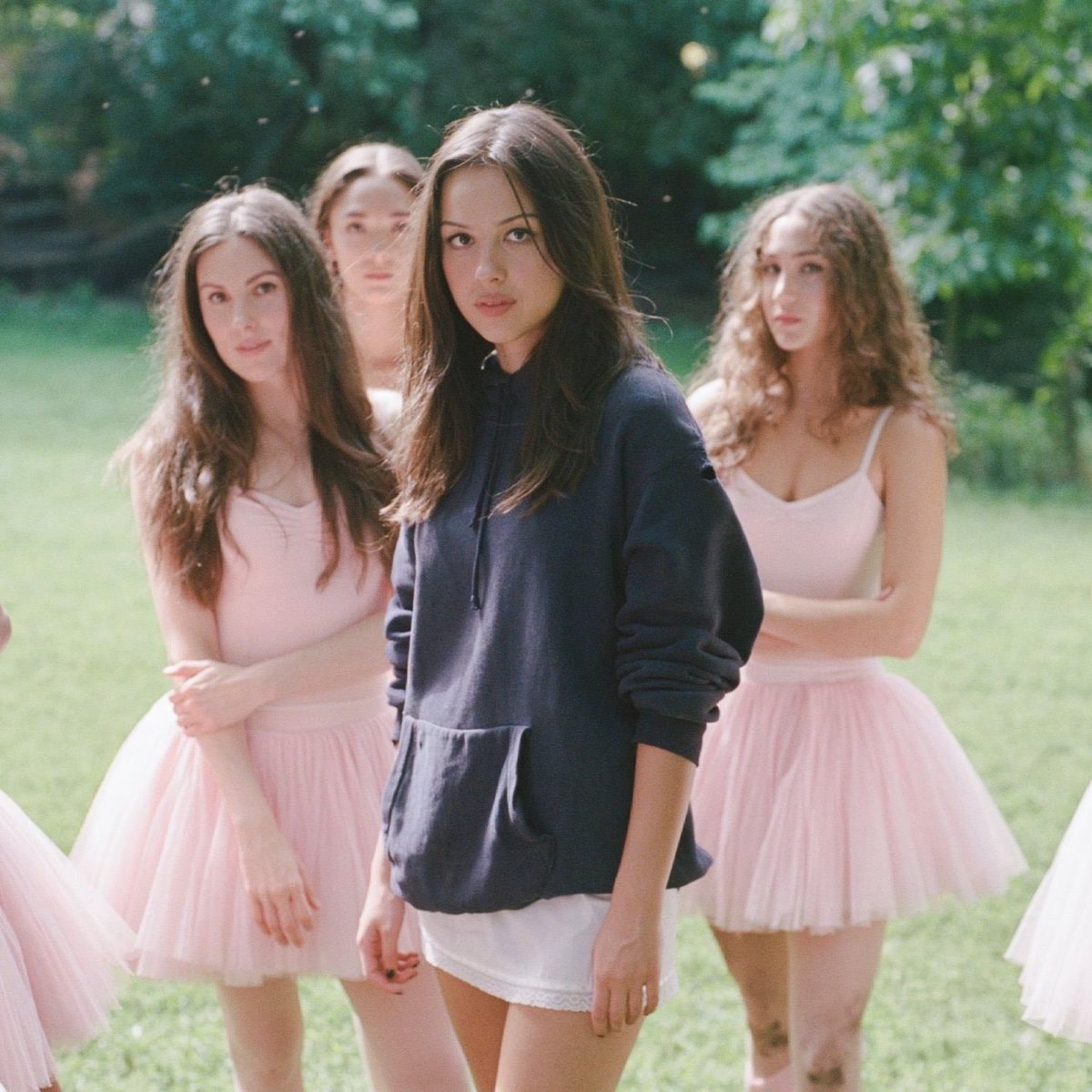 Olivia Rodrigo stupid song US Spotify #1 (photo 1 of 2)