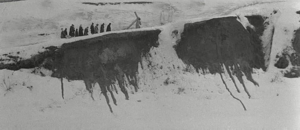 B&W cinematography lone man in field (photo 4 of 4)