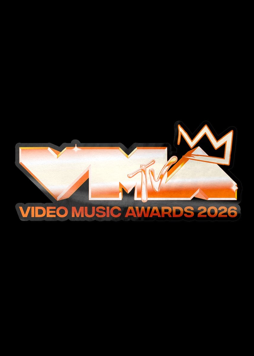 Bruno Mars VMA Best R&B wins (photo 2 of 2)