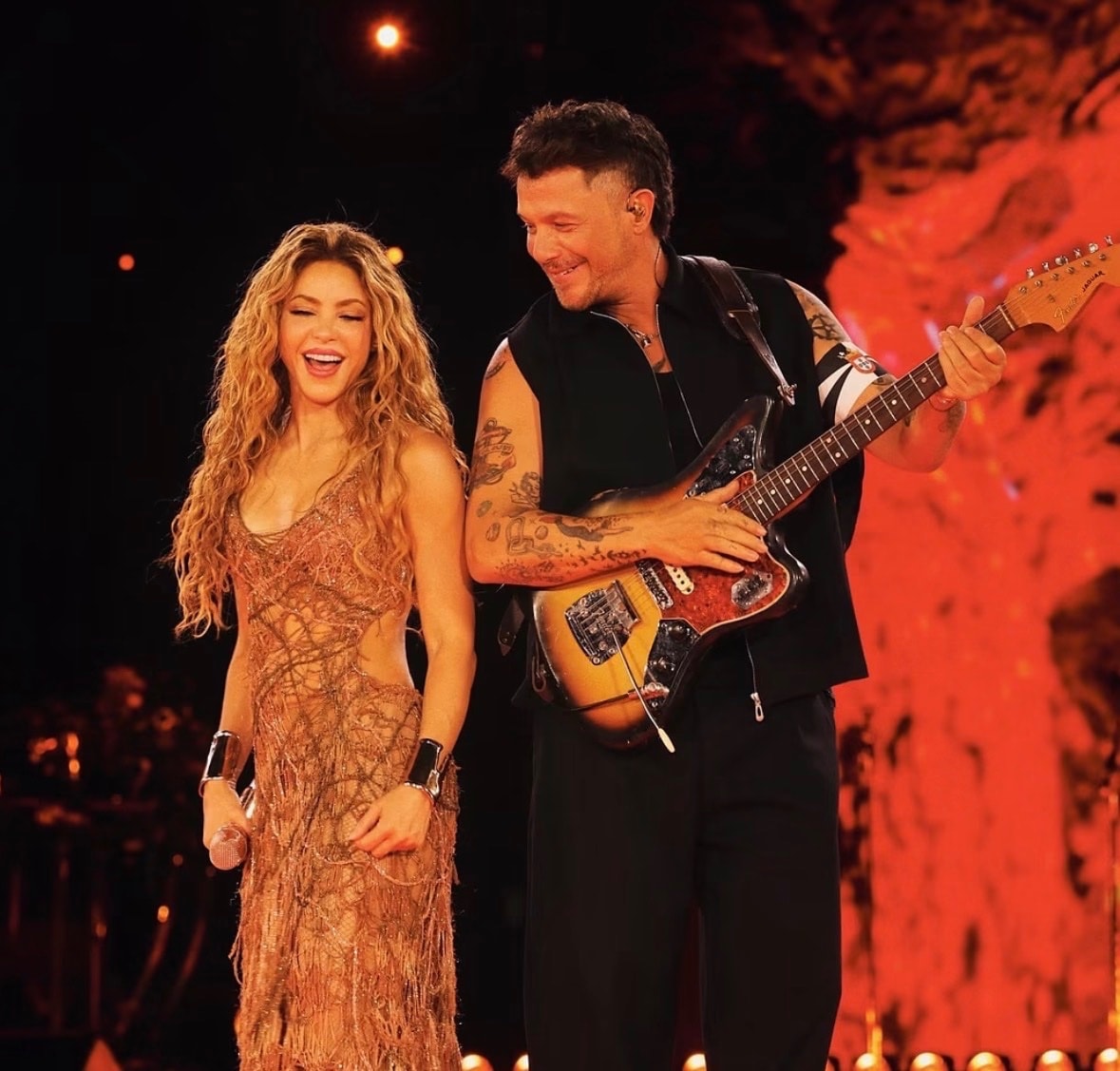 Shakira and Alejandro Sanz Madrid (photo 2 of 2)