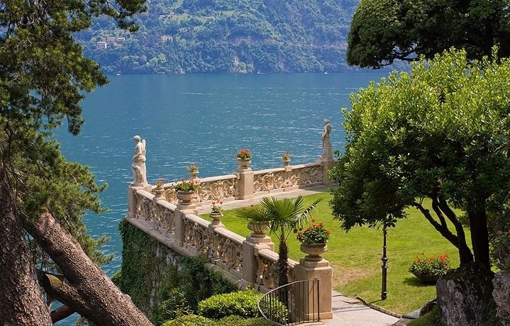 Lake Como Italy boats (photo 2 of 4)