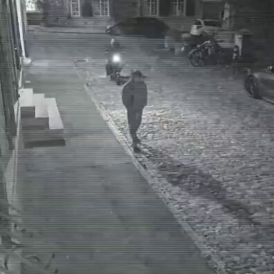 Thief runs into Tom Cruise