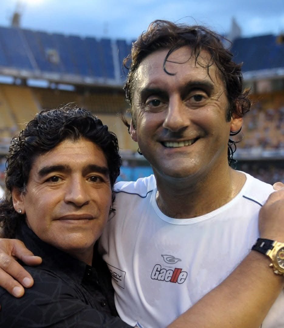 Enzo Francescoli and Diego Maradona embrace