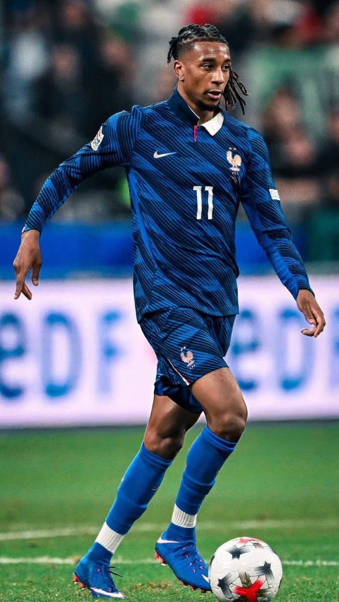 Michael Olise Nike Hypervenom deal