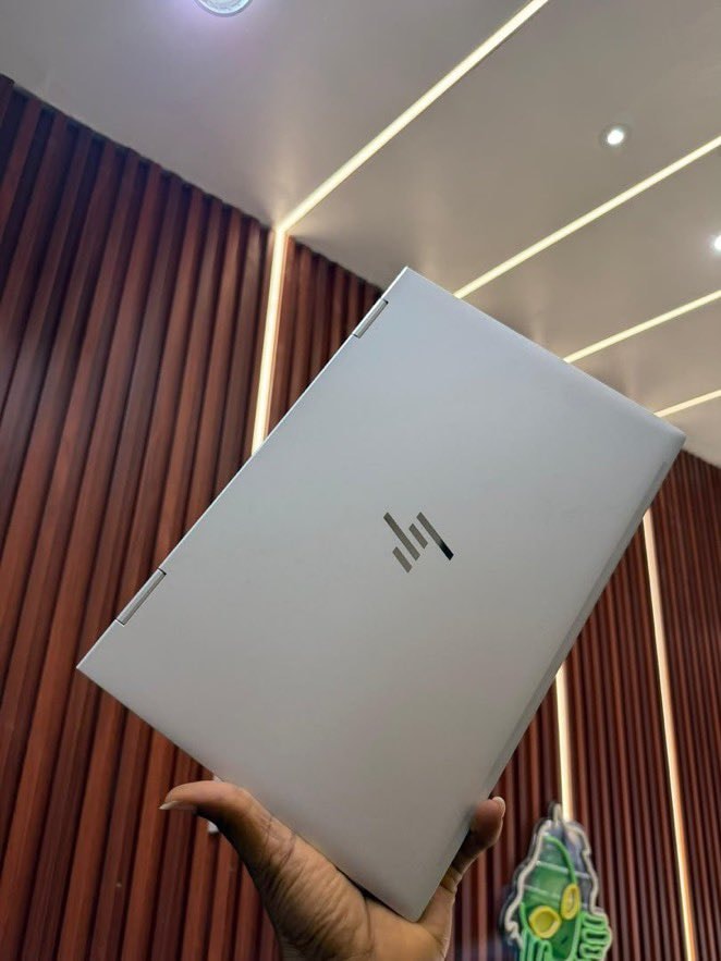 HP EliteBook 830 x360 G8 for sale (photo 3 of 4)