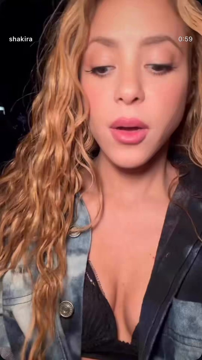 Shakira sings AGUA and Maluma Madrid news 🔥 Shakira sings AGUA and Maluma Madrid news 🔥