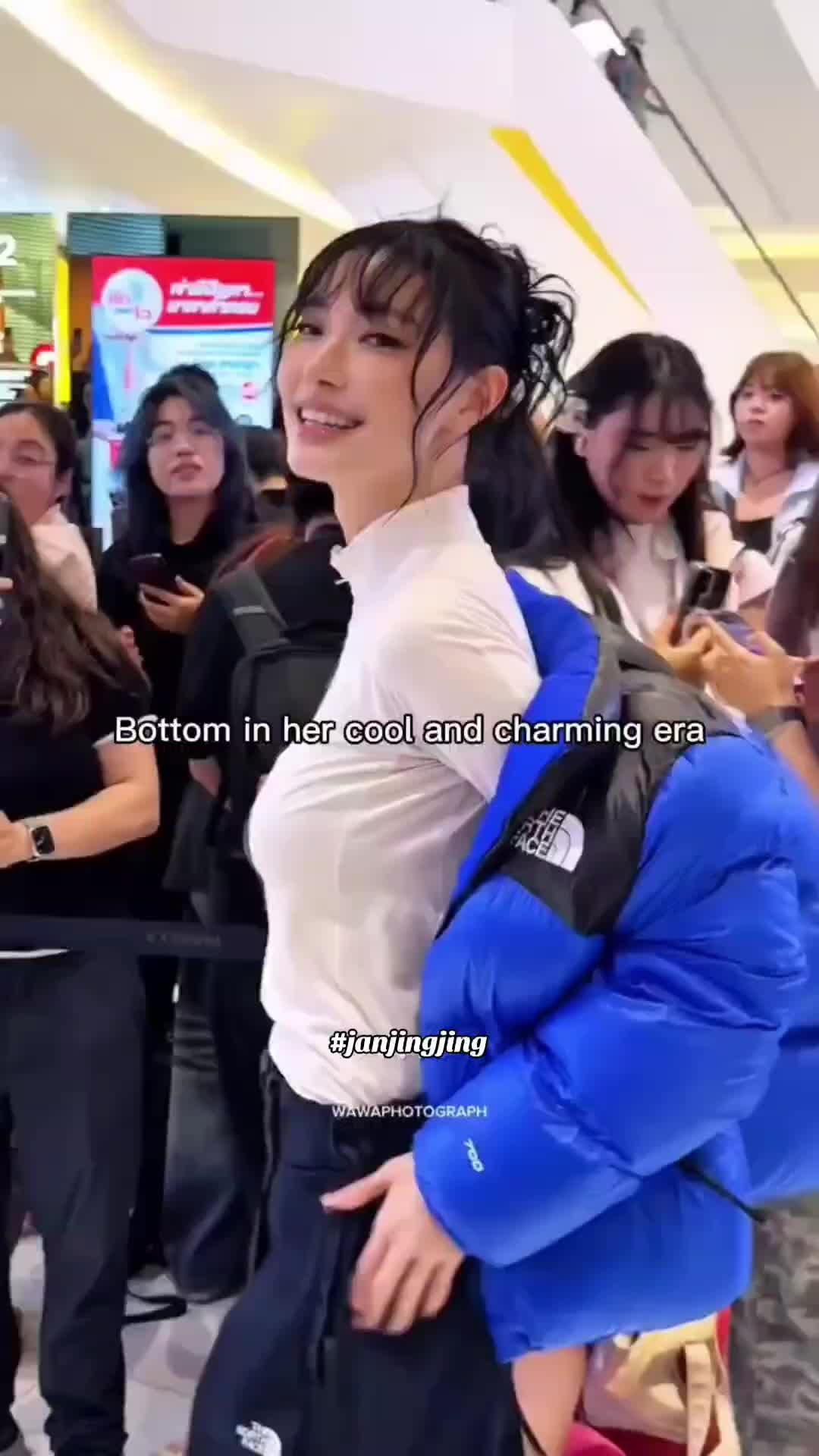 JINGJANJAN moment