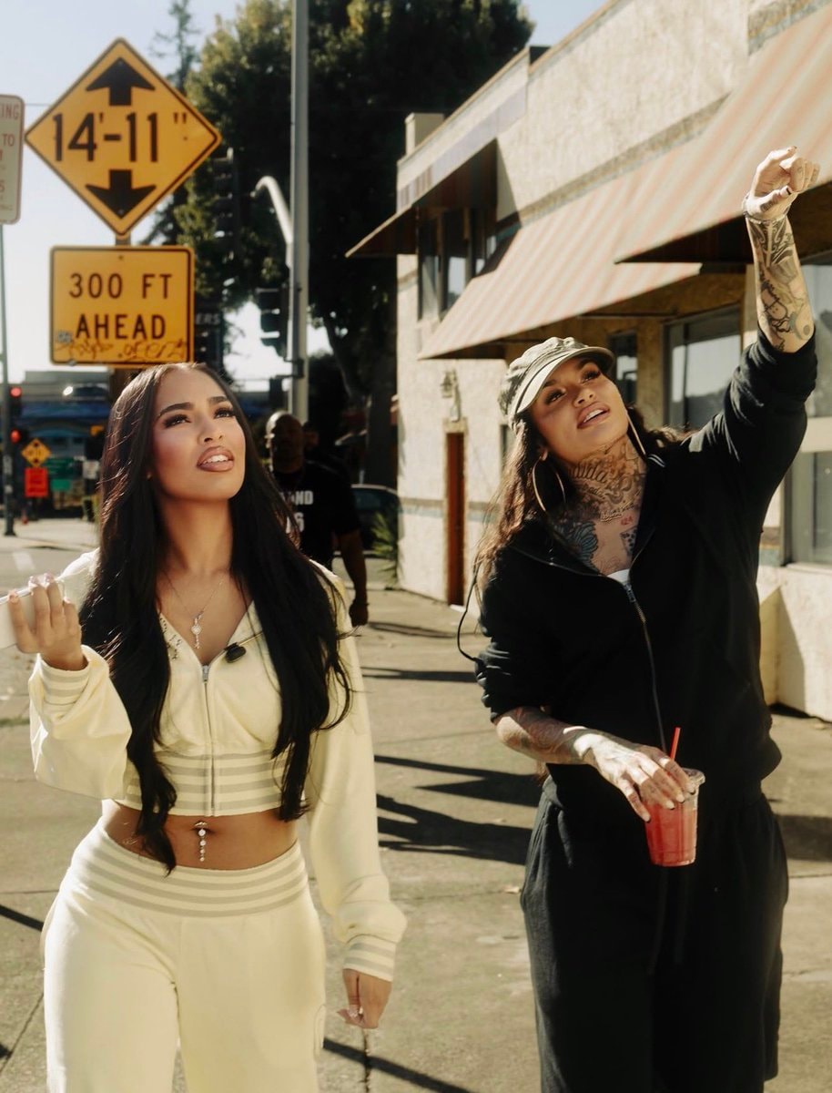 Jordyn Lucas Kehlani Oakland stream (photo 2 of 4)