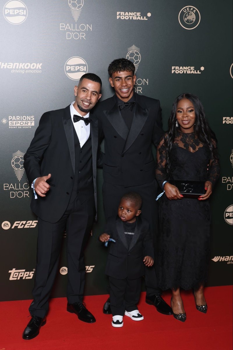 Lamine Yamal Ballon d'Or family moment