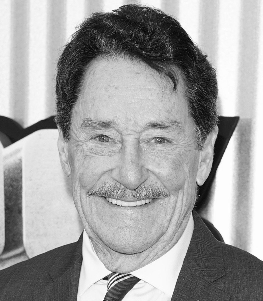 Peter Cullen Optimus Prime (photo 1 of 2)