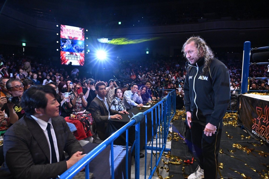 Kenny Omega confronts Hiroshi Tanahashi at NJPW King of Pro-Wrestling Kenny Omega confronts Hiroshi Tanahashi at NJPW King of Pro-Wrestling