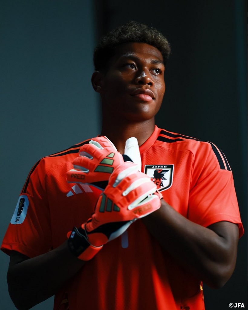 Zion Suzuki Japan vs Netherlands World Cup