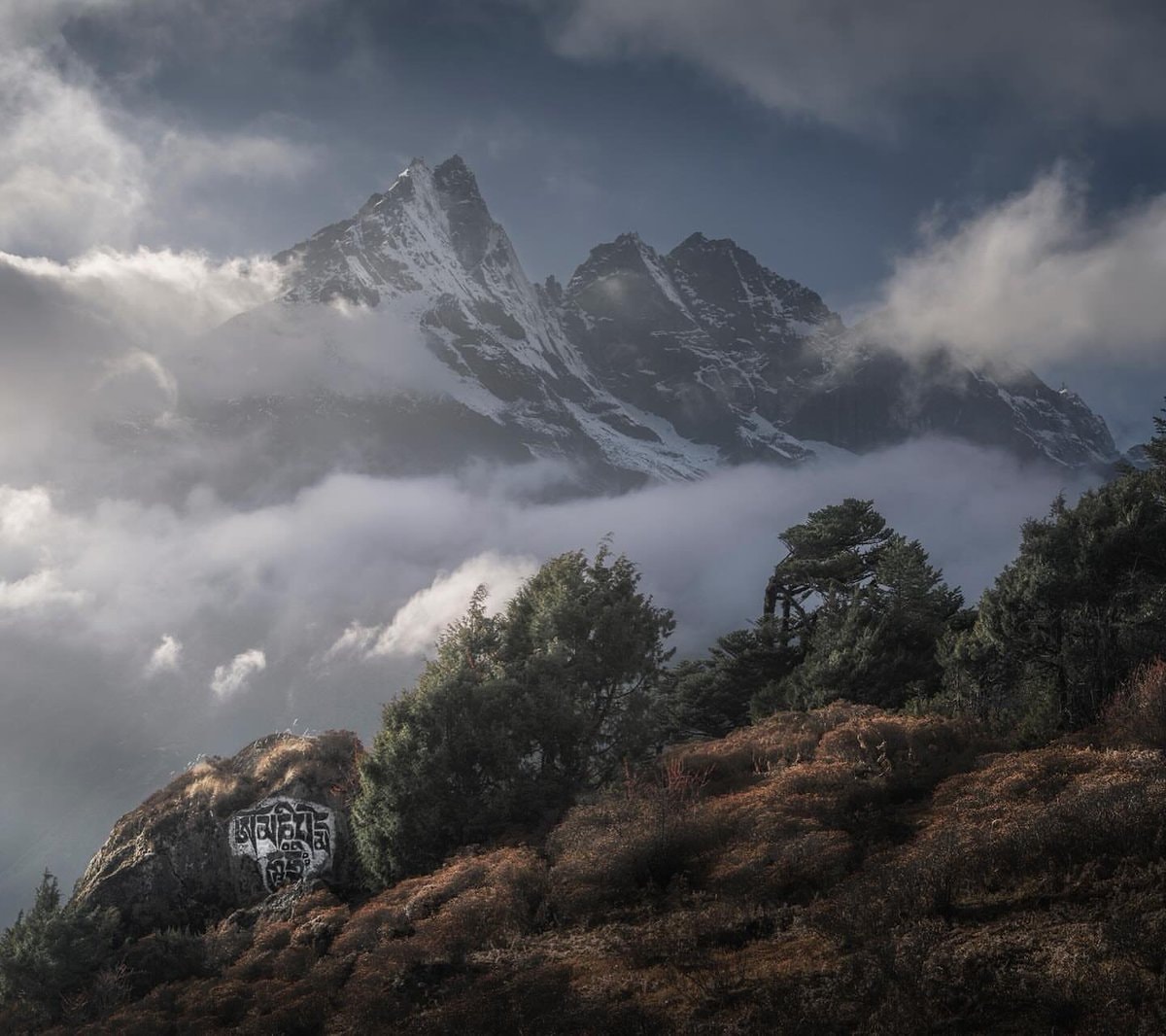 Nepal mountains golden hour (photo 4 of 4)