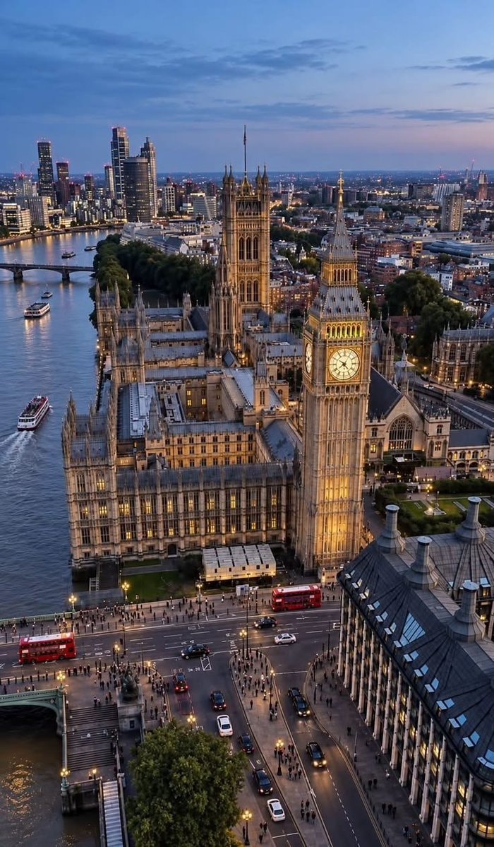 London, UK (photo 4 of 4)