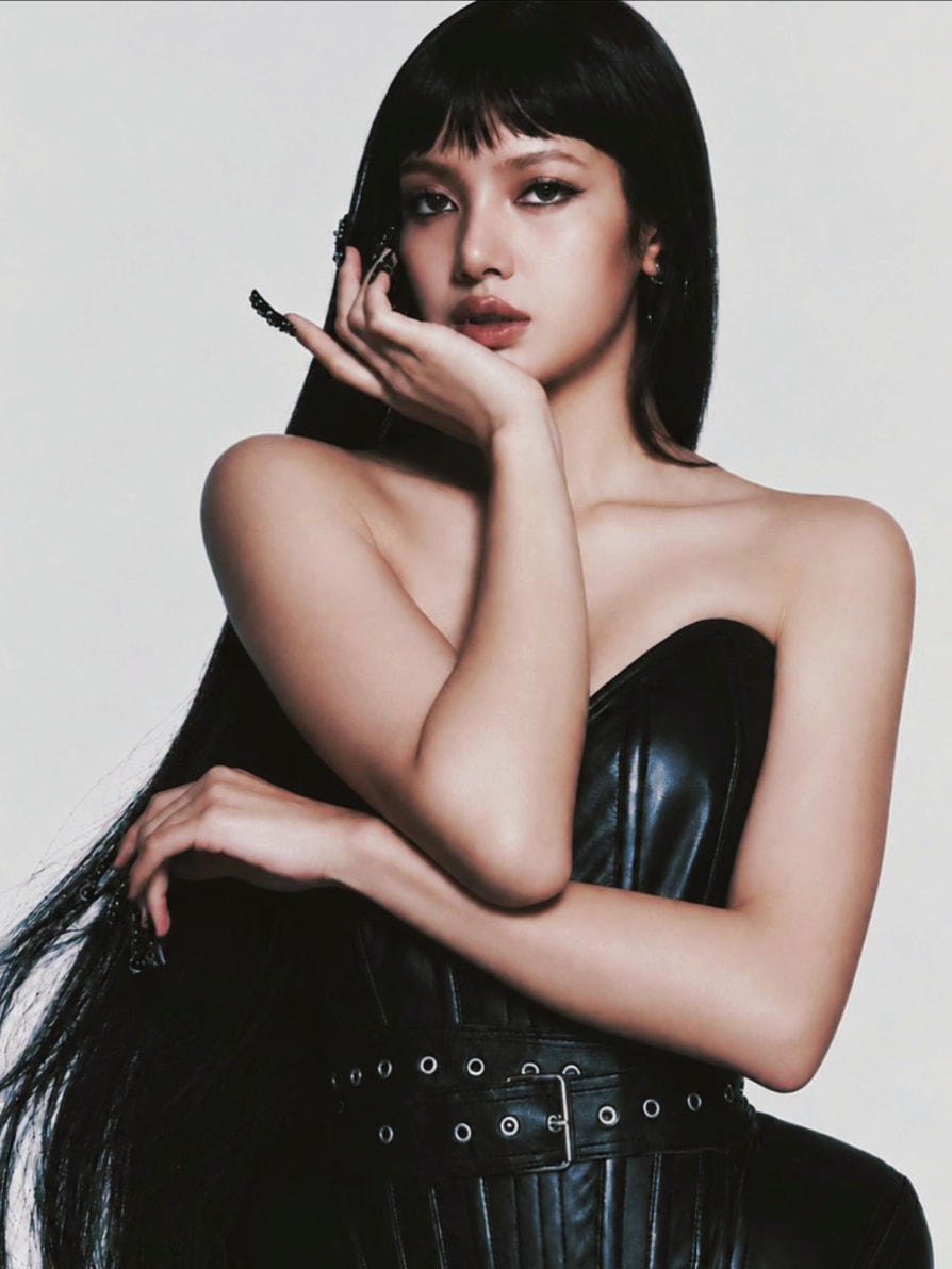 Lisa edit Press Play