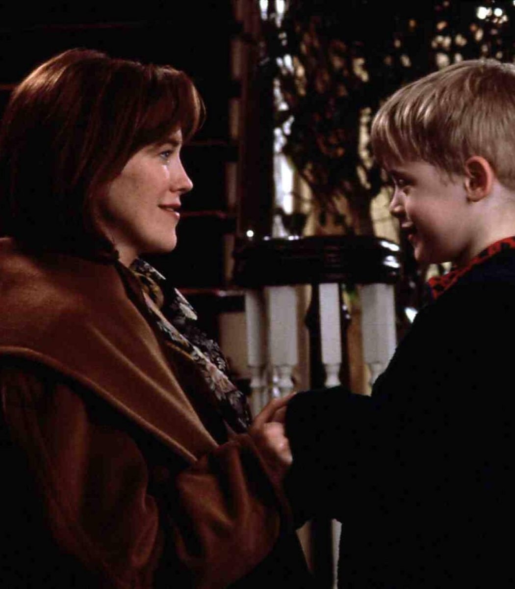 Macaulay Culkin honors Catherine O'Hara (photo 2 of 2)