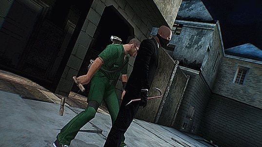 DC fans hammer vs crowbar showdown