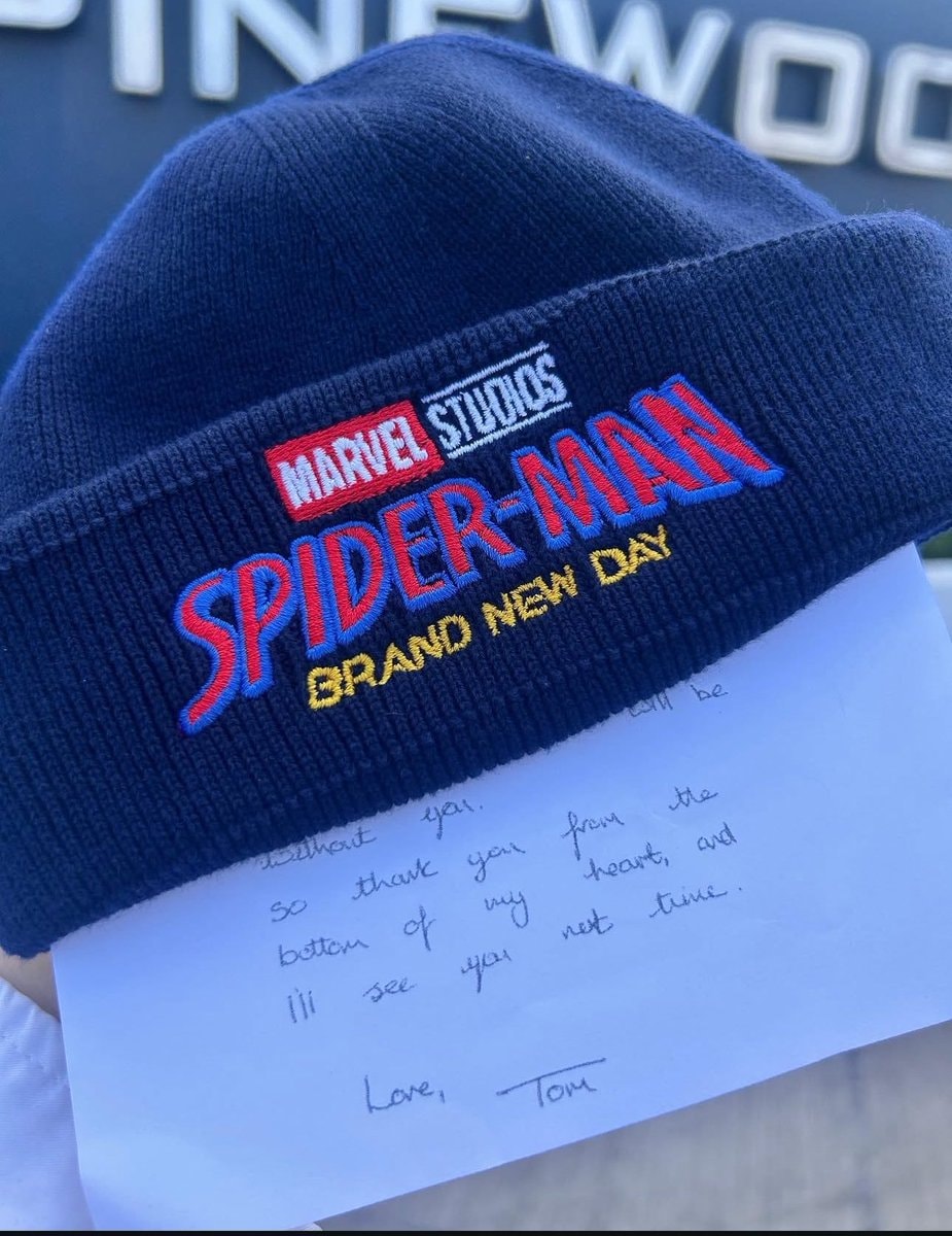 Tom Holland note to Spider-Man crew (photo 2 of 2) Tom Holland note to Spider-Man crew (photo 2 of 2)