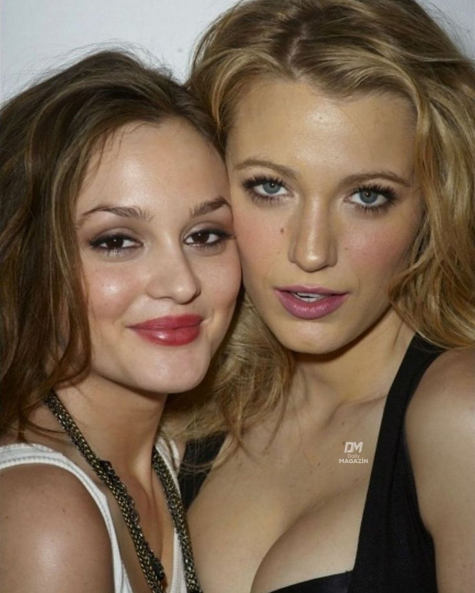Leighton Meester and Blake Lively poses (photo 2 of 2)